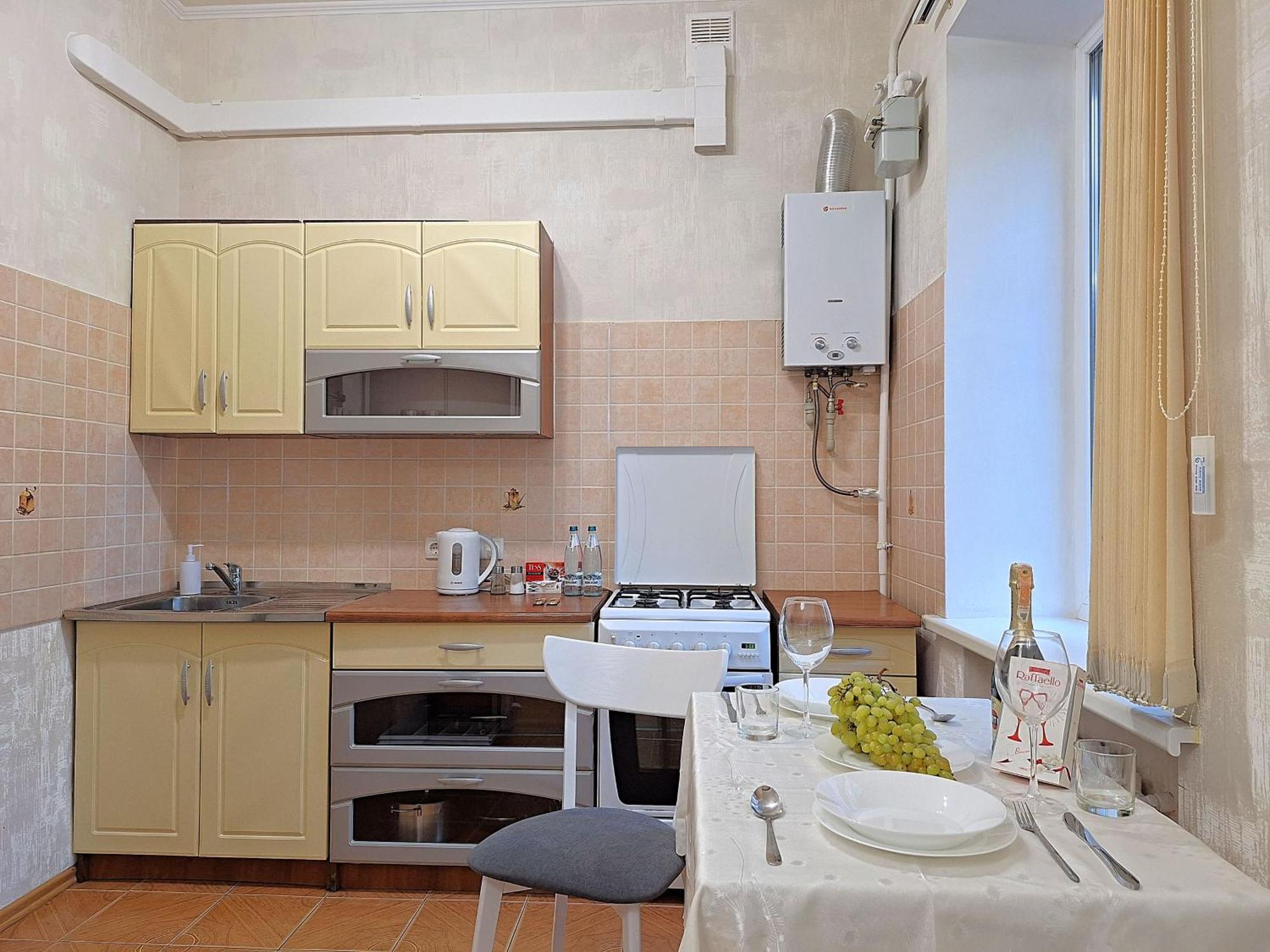 Однокімна Квартира Біля Каштанової Алеї У Центрі Полтави Мережа Alexapartments Документи Для Відряджень Безконтатне Заселення 24-7 Poltava Kültér fotó